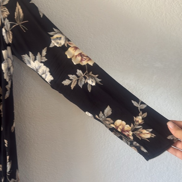 Flynn skye long kimono with 2 button closure size S - Picture 3 of 5